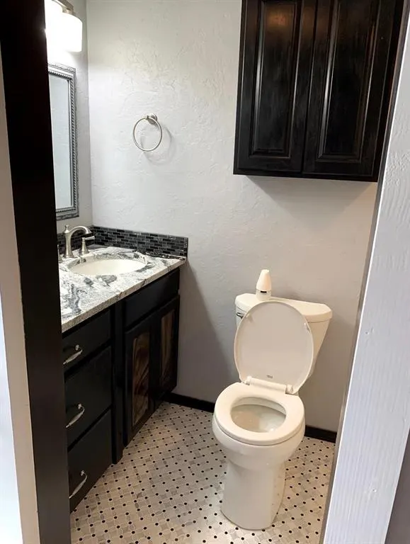 Photo 5 — 13205 Eastvalley Road, Oklahoma City, OK 73170