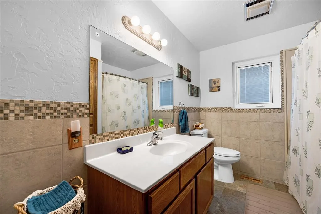 Photo 13 — 805 Villa Drive, Watonga, OK 73772