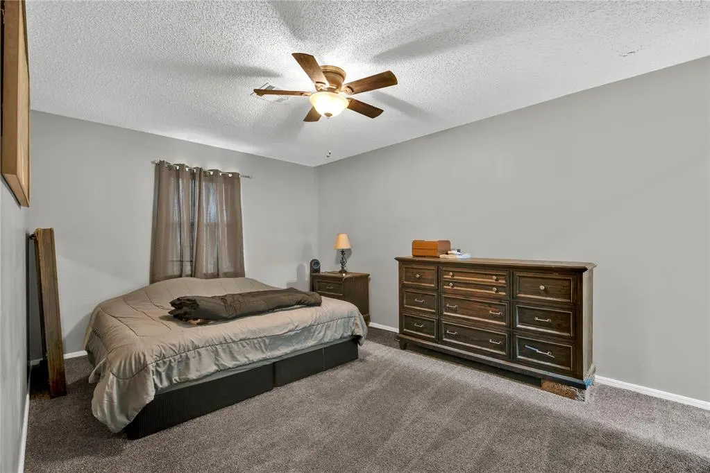 Photo 27 — 611 S Leach Avenue, Watonga, OK 73772