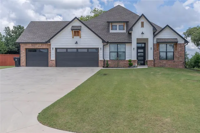 Photo 2 — 2408 Blackjack Court, Blanchard, OK 73010