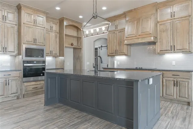 Photo 5 — 2408 Blackjack Court, Blanchard, OK 73010