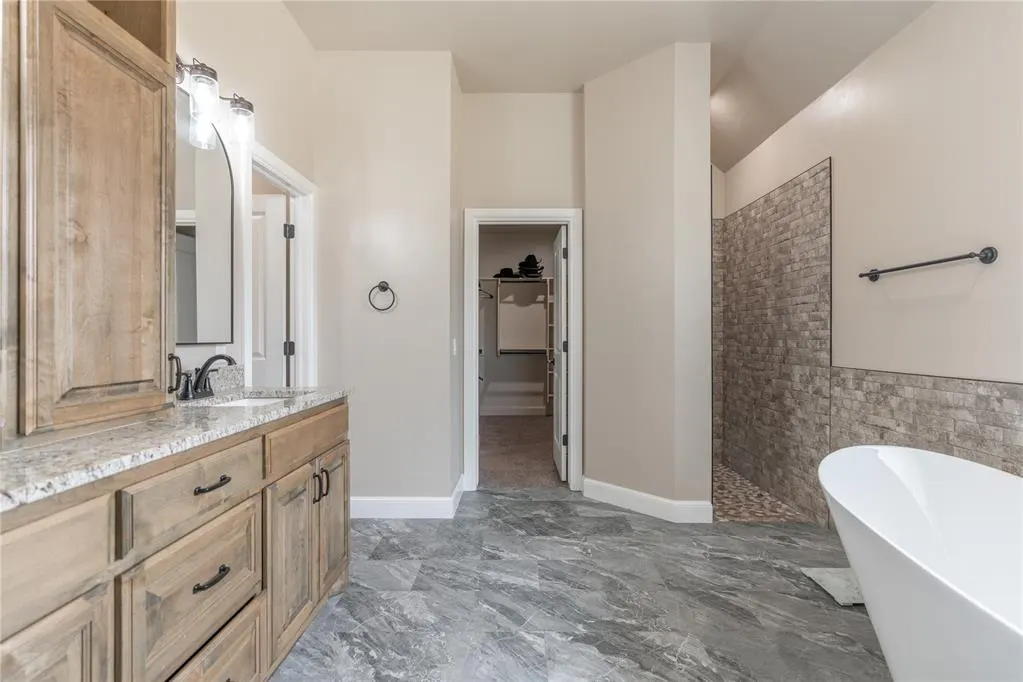 Photo 18 — 2408 Blackjack Court, Blanchard, OK 73010