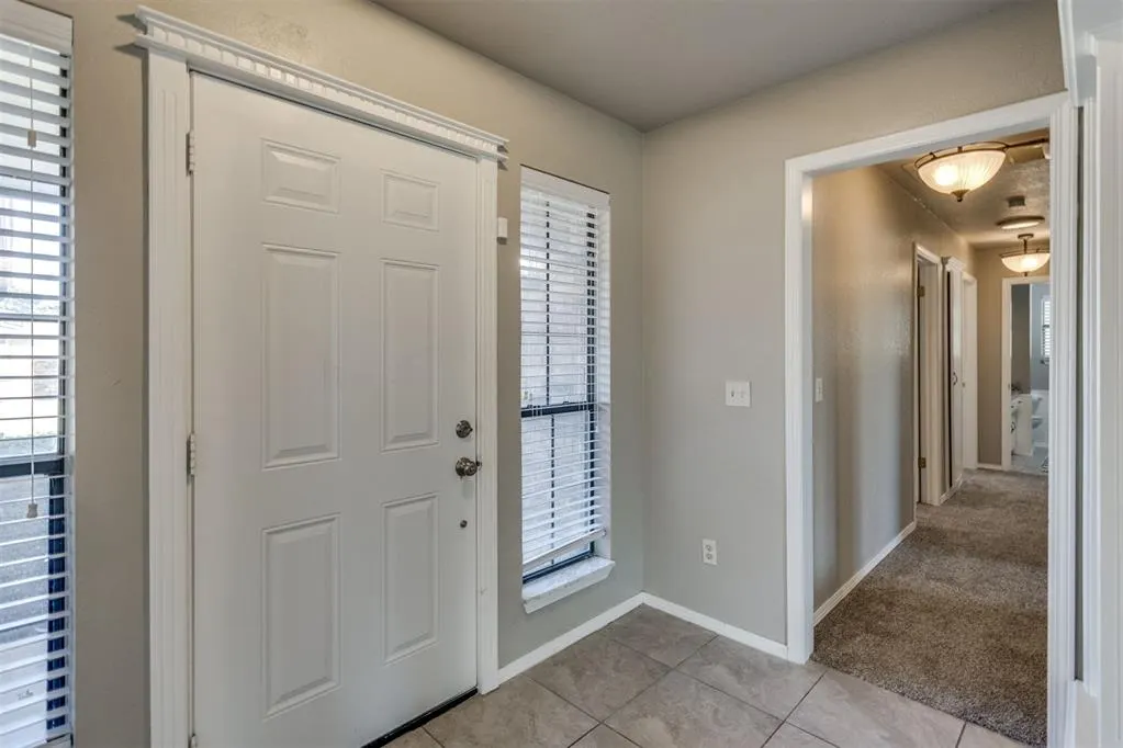 Photo 4 — 10120 Albert Lane, Yukon, OK 73099
