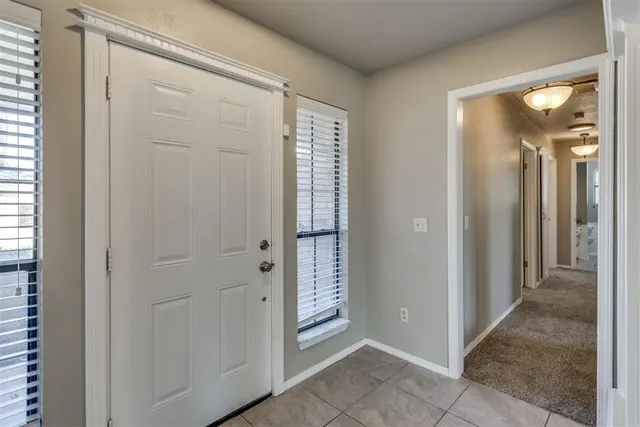 Photo 4 — 10120 Albert Lane, Yukon, OK 73099
