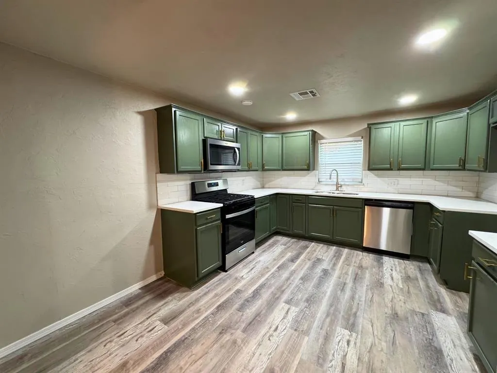 Photo 10 — 10344 Lejean Drive, Oklahoma City, OK 73130