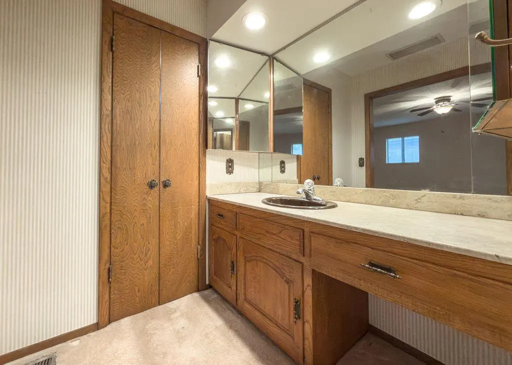 Photo 15 — 1109 Sherwood Road, Clinton, OK 73601