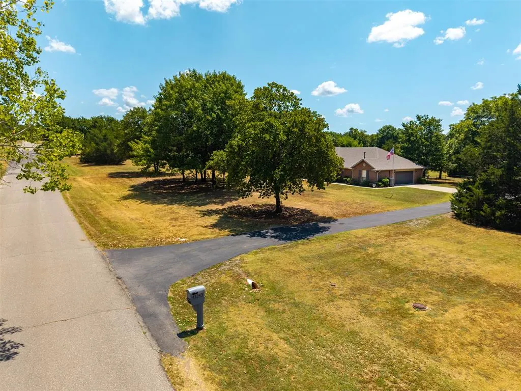Photo 3 — 43343 Birchwood Drive, Tecumseh, OK 74873