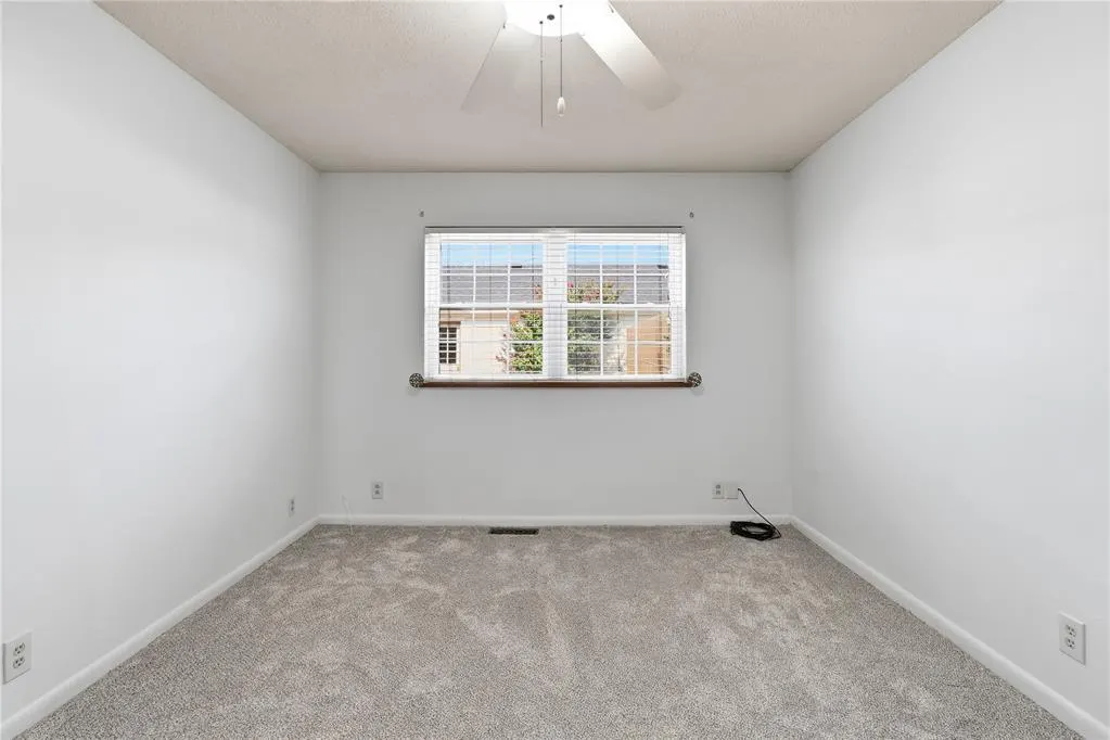 Photo 13 — 705 N Broadway Avenue 705, Hobart, OK 73651