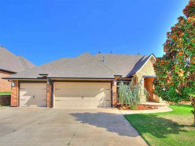 Photo 4 — 12607 Forest Oaks Drive, Choctaw, OK 73020