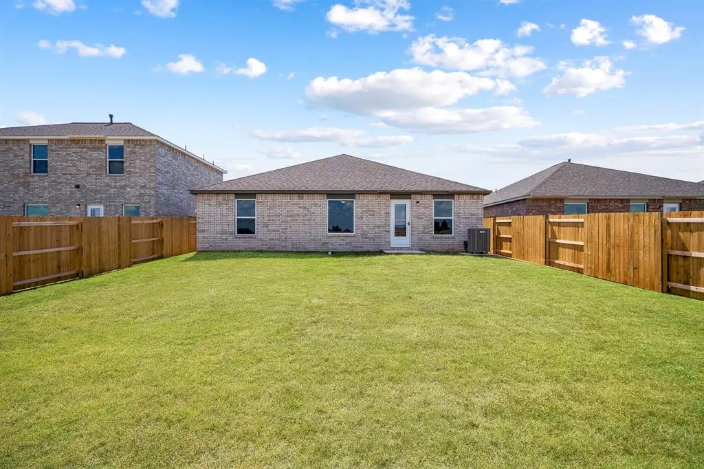Photo 12 — 5438 Mac Road, Tuttle, OK 73089