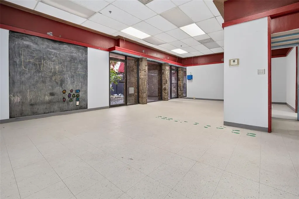 Photo 18 — 6009 NW Expressway Street, Oklahoma City, OK 73132
