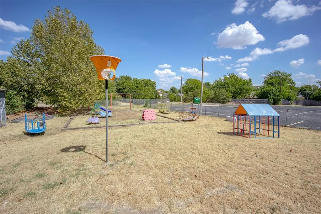 Photo 33 — 6009 NW Expressway Street, Oklahoma City, OK 73132