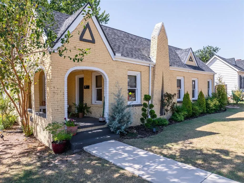 Front exterior — 1000 NW 33rd Street, Oklahoma City, OK 73118
