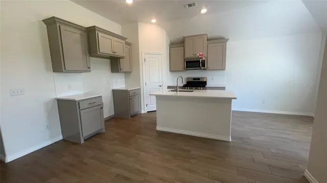Photo 3 — 2216 NW 170 Street, Edmond, OK 73012