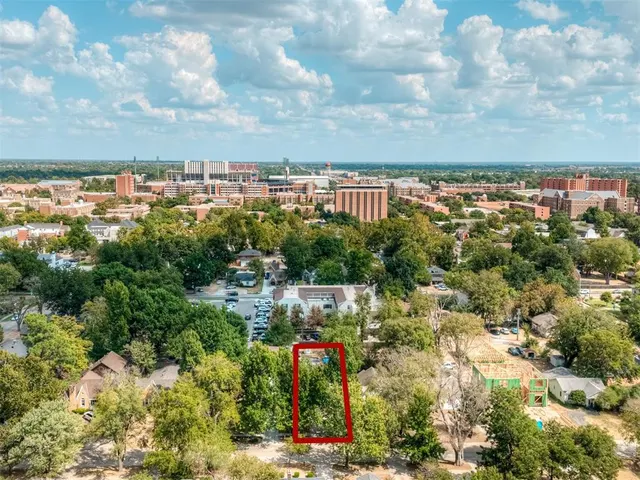 Photo 2 — 921 S Lahoma Avenue, Norman, OK 73069