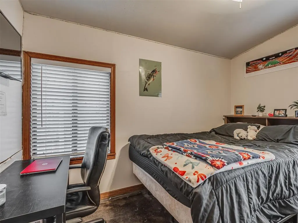 Photo 14 — 921 S Lahoma Avenue, Norman, OK 73069