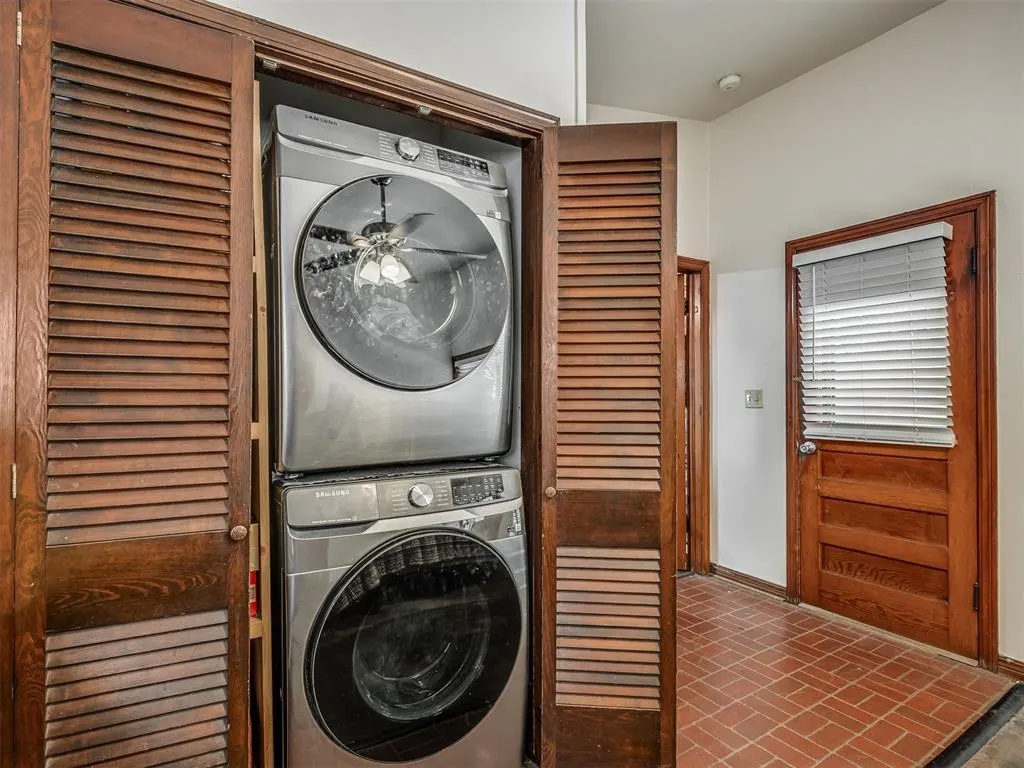 Photo 16 — 921 S Lahoma Avenue, Norman, OK 73069