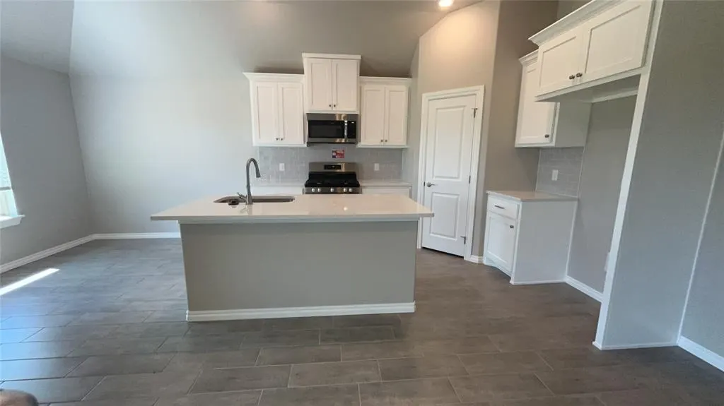 Photo 5 — 2220 NW 170th Street, Edmond, OK 73012