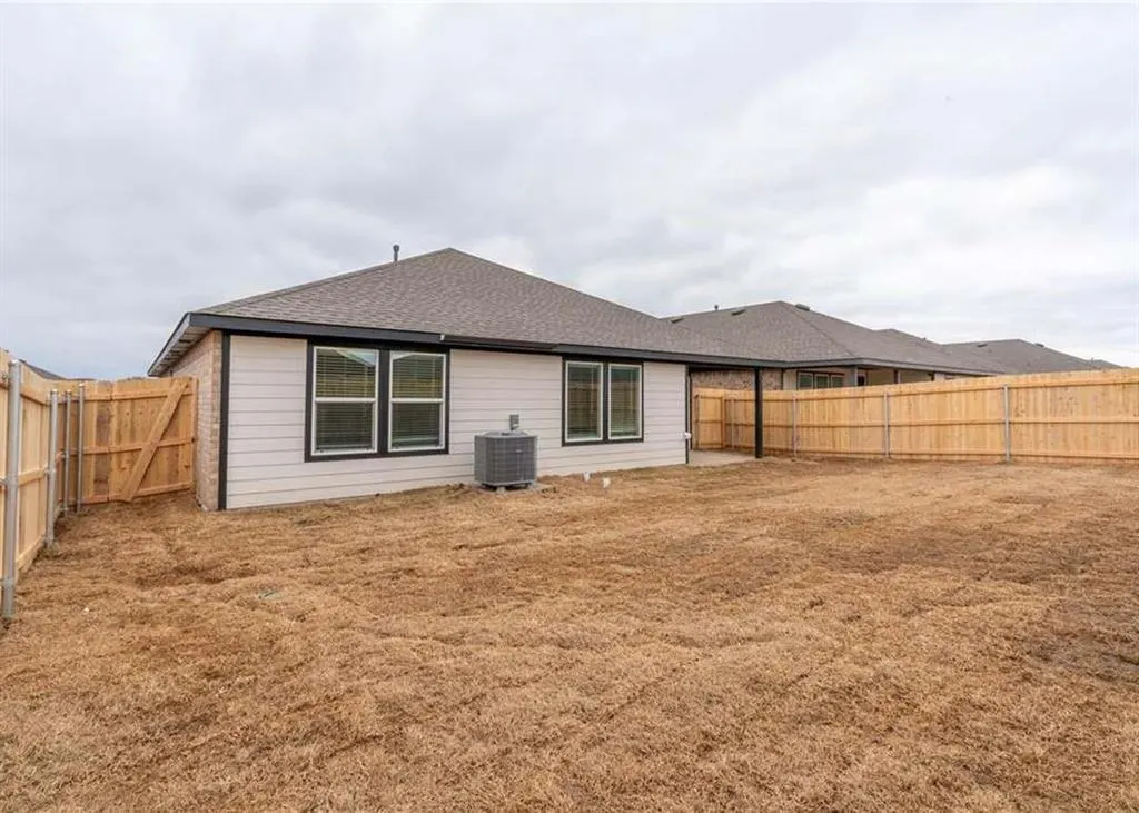 Photo 7 — 4412 SW Christina Court, Lawton, OK 73505
