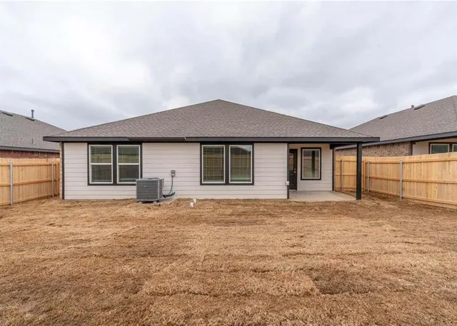 Photo 8 — 4412 SW Christina Court, Lawton, OK 73505