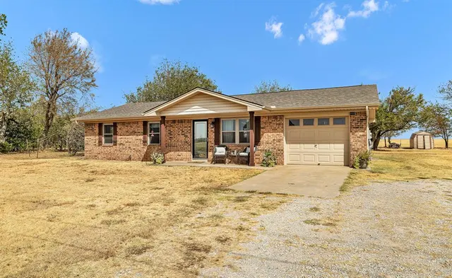 Photo 3 — 1410 County Road 1270, Amber, OK 73004