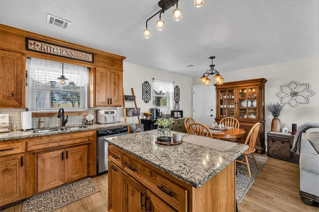 Photo 15 — 1410 County Road 1270, Amber, OK 73004
