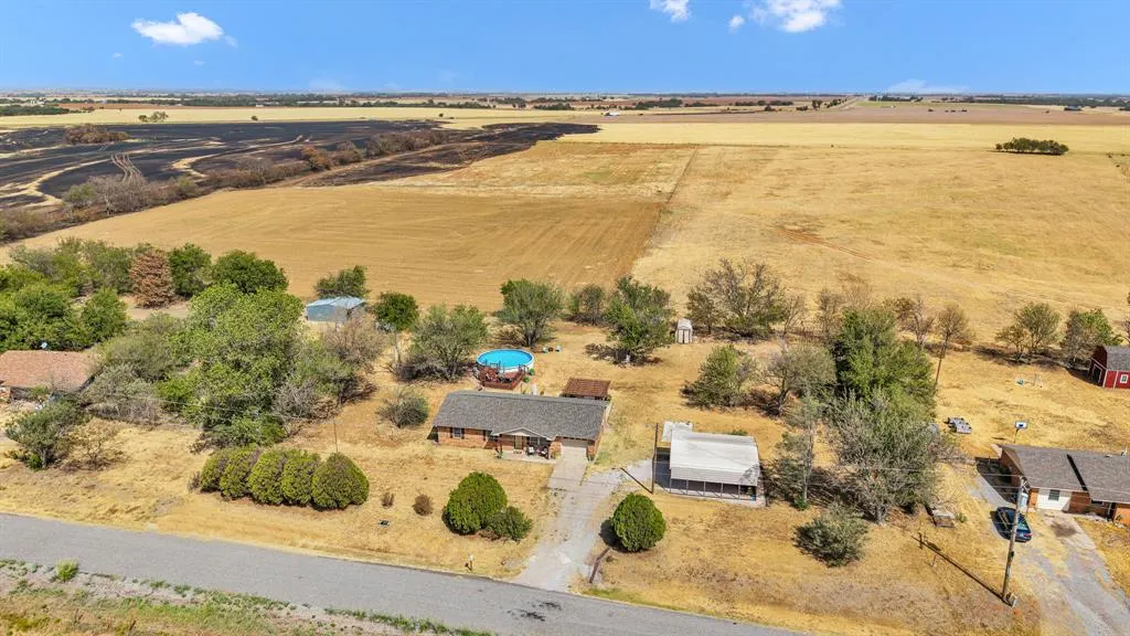 Photo 31 — 1410 County Road 1270, Amber, OK 73004