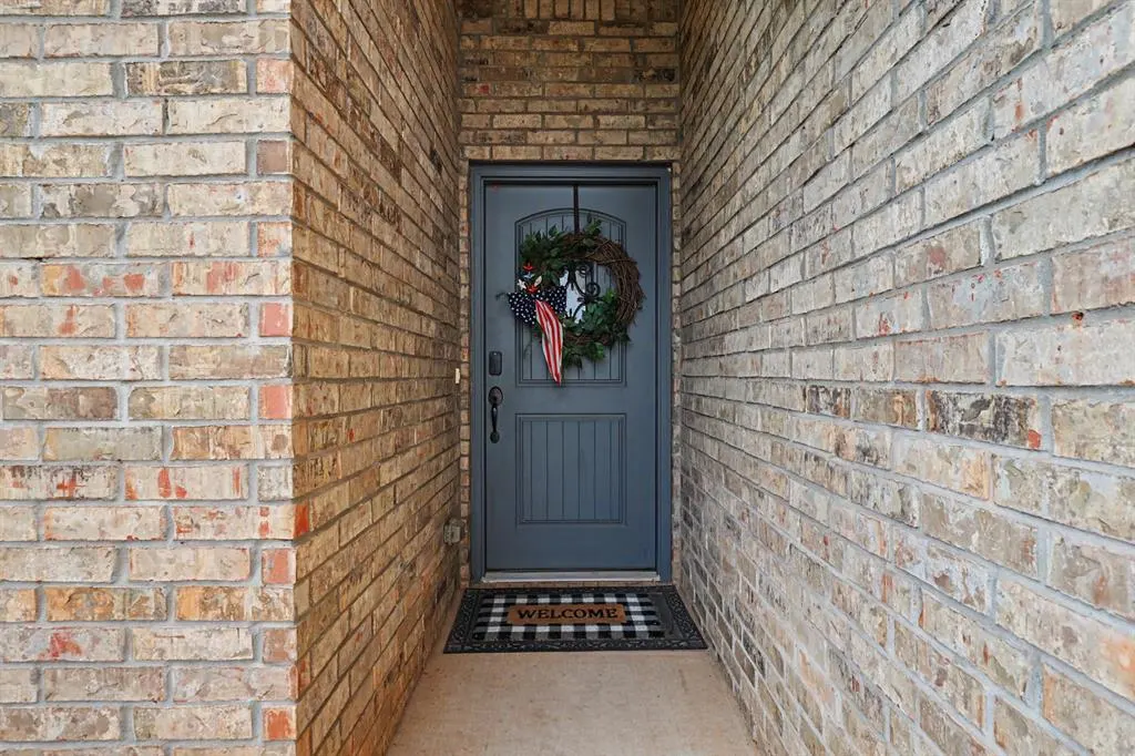 Photo 4 — 1005 NE 33rd Terrace, Oklahoma City, OK 73160