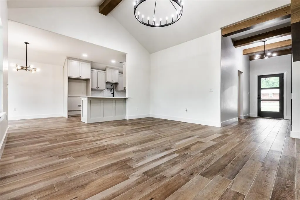 Photo 3 — 3113 E Noble Drive, Edmond, OK 73034