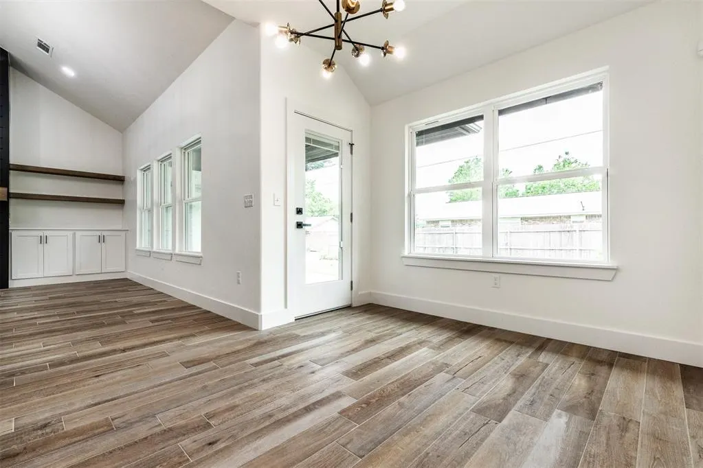 Photo 6 — 3113 E Noble Drive, Edmond, OK 73034