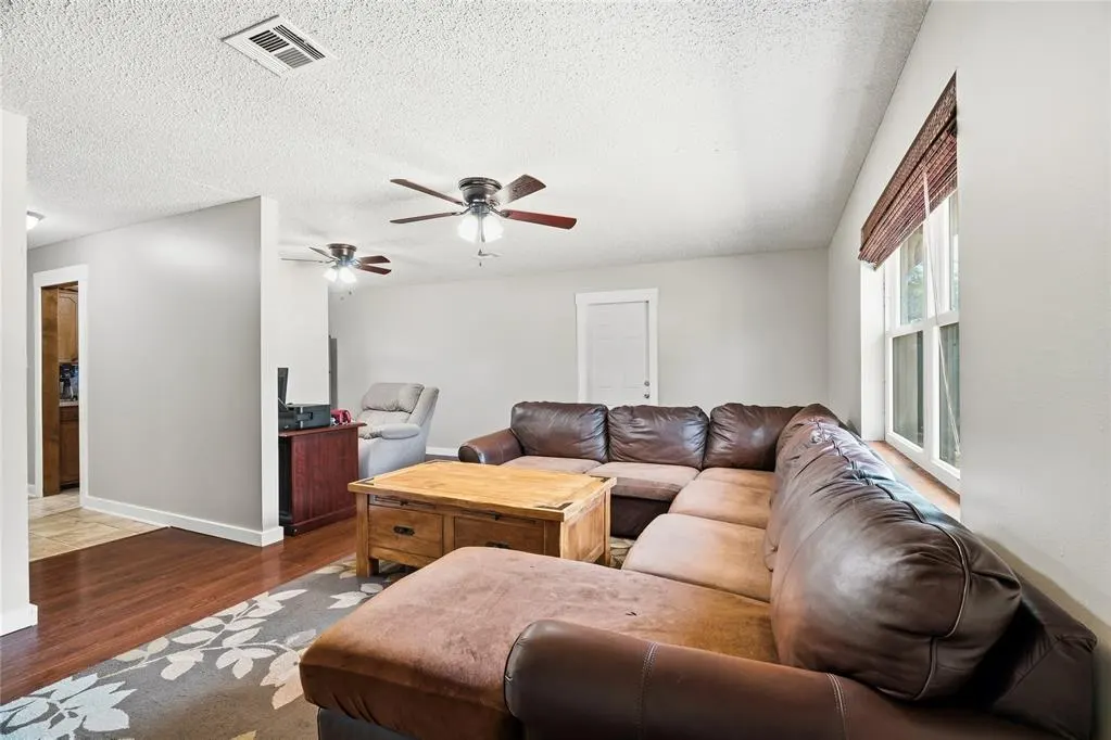 Photo 9 — 1209 1st Street, Elgin, OK 73538
