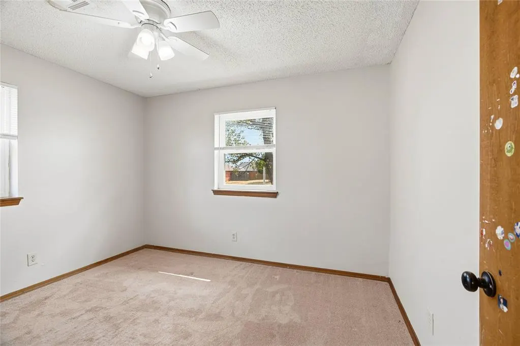 Photo 14 — 1209 1st Street, Elgin, OK 73538