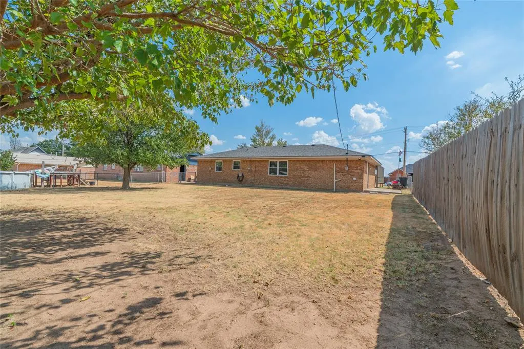 Photo 22 — 1209 1st Street, Elgin, OK 73538
