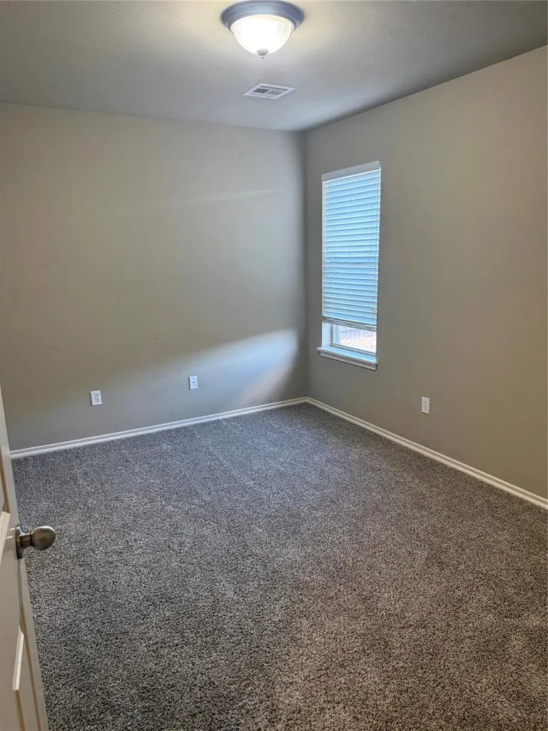 Photo 16 — 3804 Matthew Drive, Yukon, OK 73099