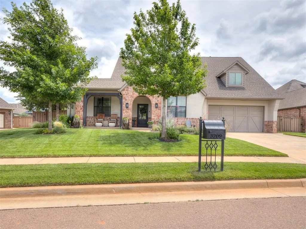Front exterior — 3209 Silvercliffe Court, Edmond, OK 73012