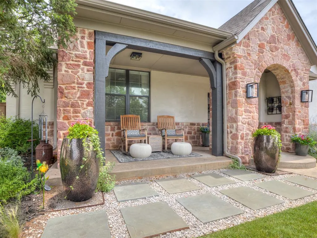 Photo 4 — 3209 Silvercliffe Court, Edmond, OK 73012
