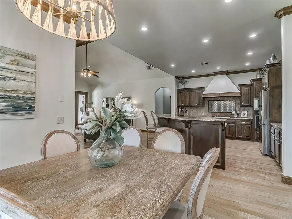 Photo 10 — 3209 Silvercliffe Court, Edmond, OK 73012