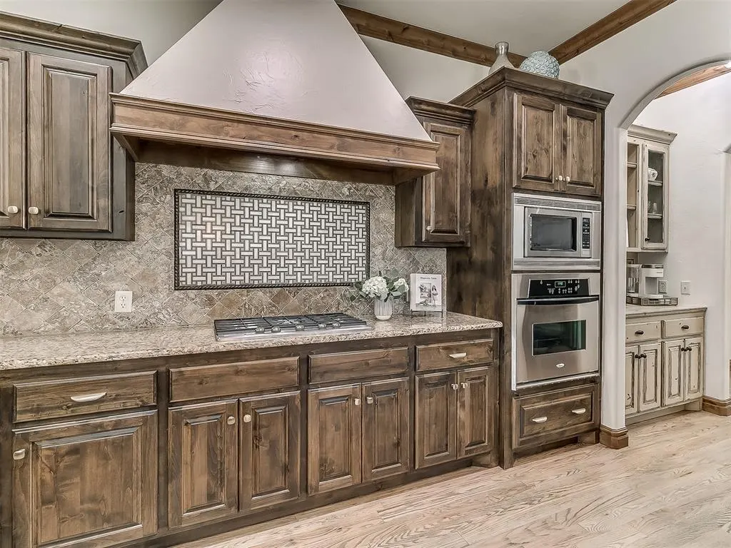 Photo 15 — 3209 Silvercliffe Court, Edmond, OK 73012