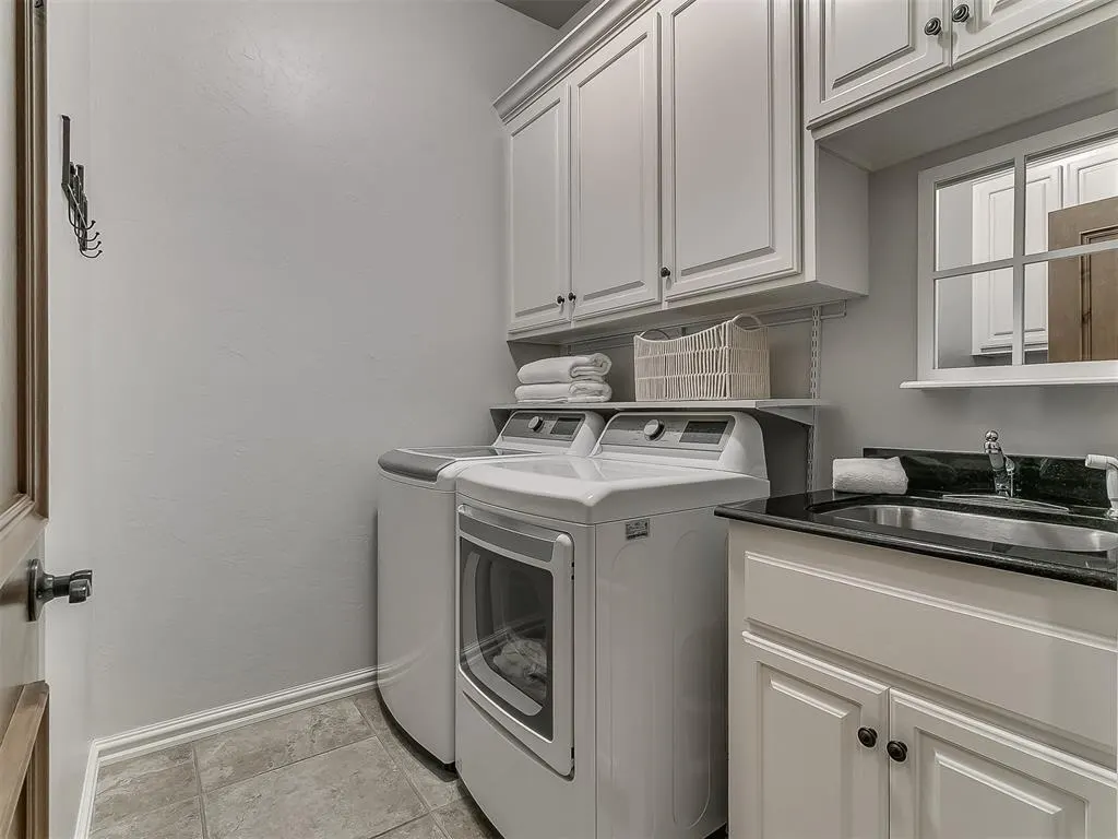 Photo 37 — 3209 Silvercliffe Court, Edmond, OK 73012