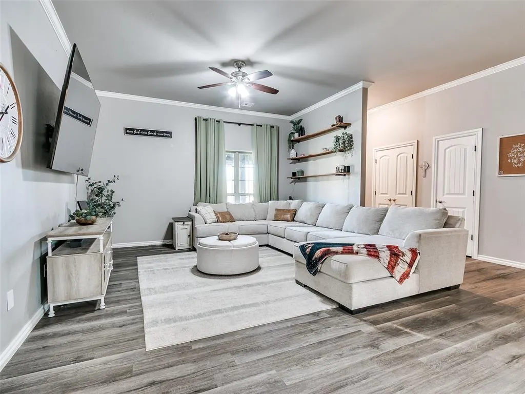 Photo 15 — 4500 Hillside Lane, Edmond, OK 73025