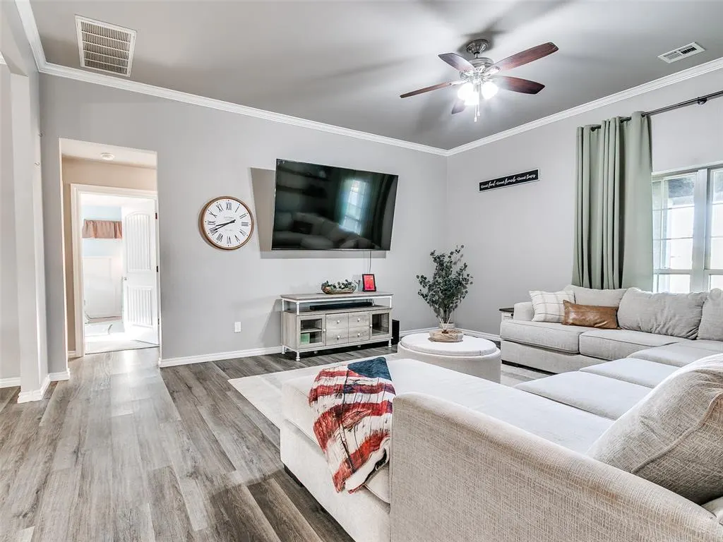 Photo 16 — 4500 Hillside Lane, Edmond, OK 73025