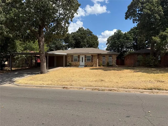 Photo 2 — 1828 N Purdue Avenue, Oklahoma City, OK 73127