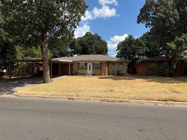 Photo 3 — 1828 N Purdue Avenue, Oklahoma City, OK 73127