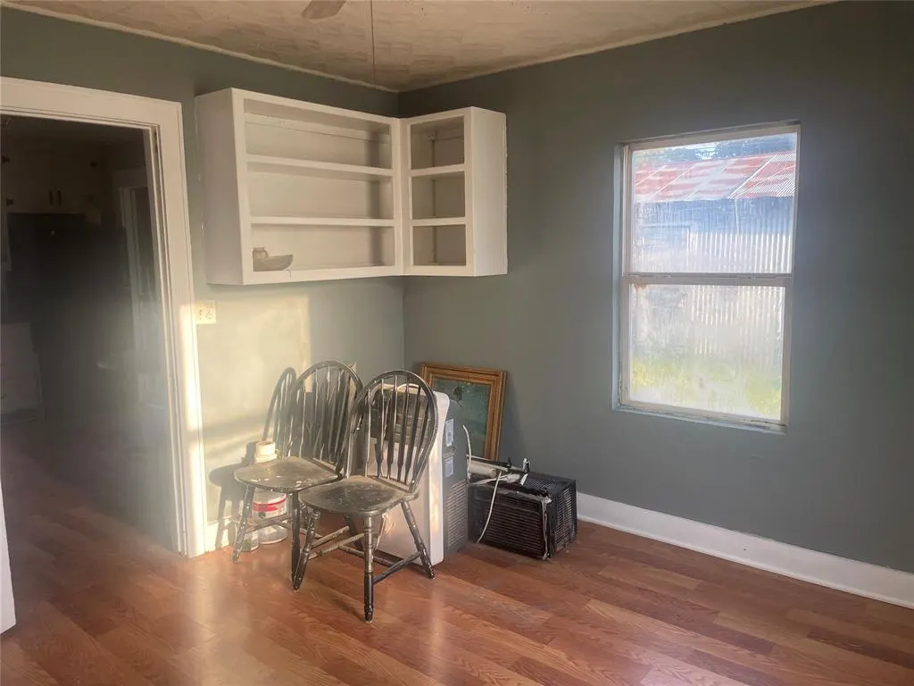 Photo 6 — 230 E Broadway Street, Lexington, OK 73051