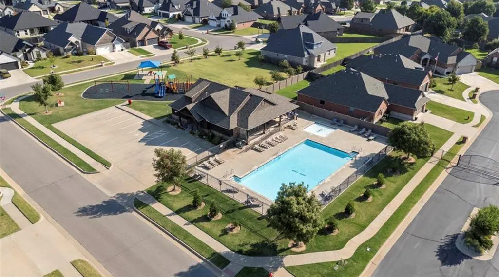 Photo 31 — 8920 NW 111th Street, Oklahoma City, OK 73162