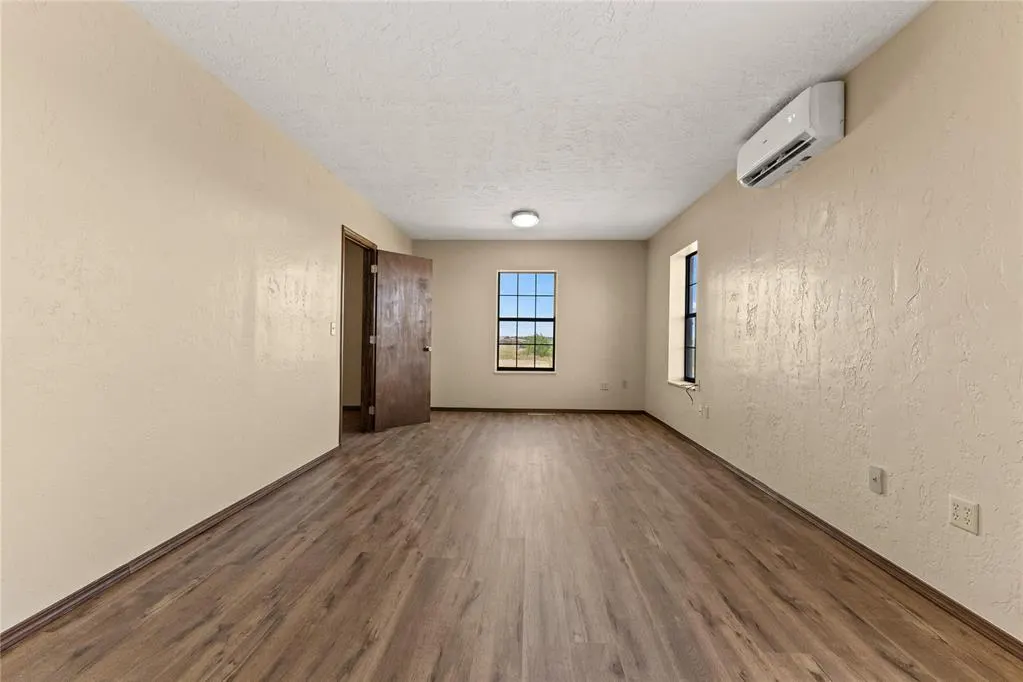 Photo 12 — 12168 N US 281 Highway, Lookeba, OK 73053