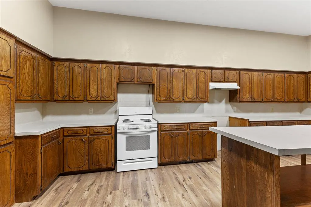 Photo 30 — 12168 N US 281 Highway, Lookeba, OK 73053