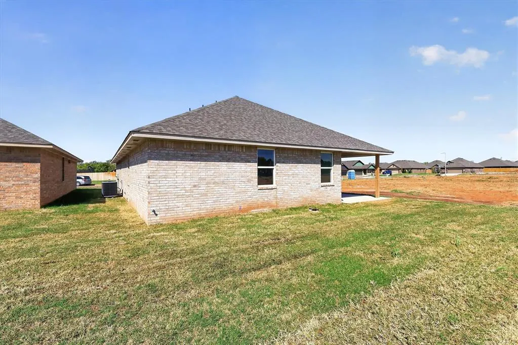 Photo 36 — 1920 Sage Valley Terrace, Yukon, OK 73099