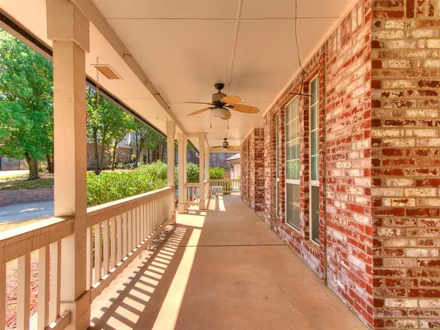 Photo 4 — 2517 Mission Road, Edmond, OK 73034