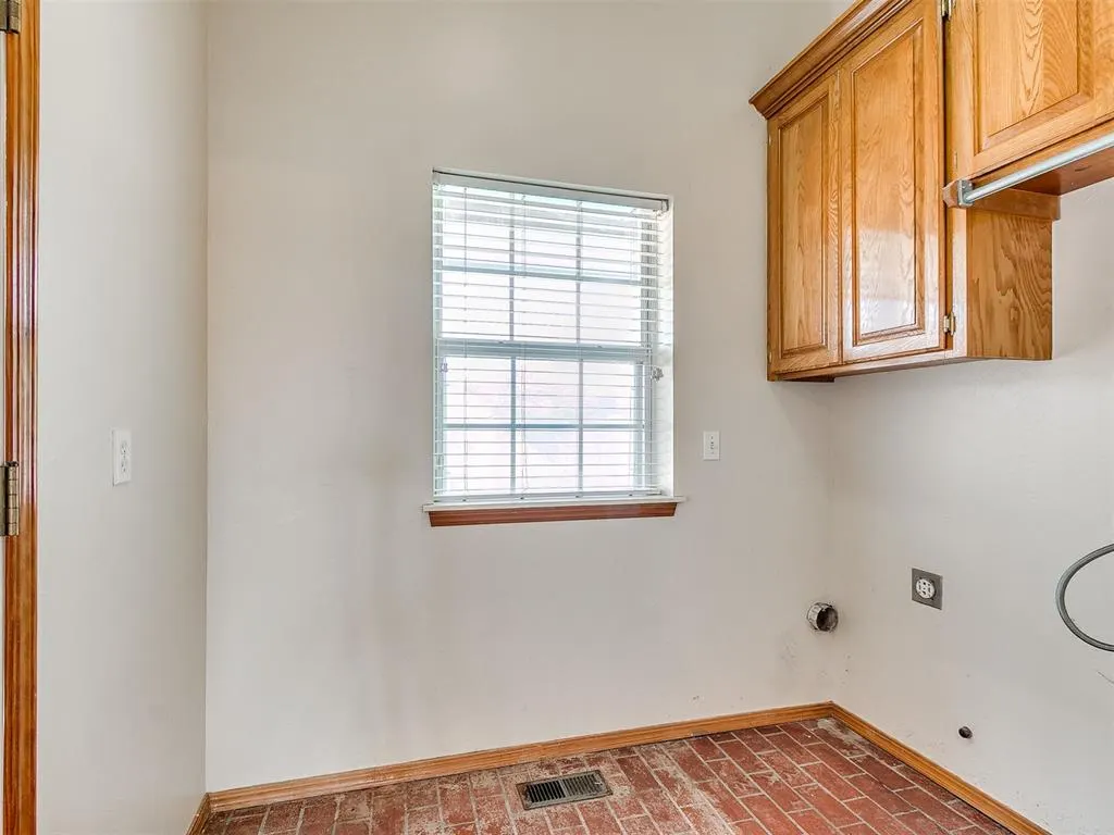 Photo 24 — 2517 Mission Road, Edmond, OK 73034